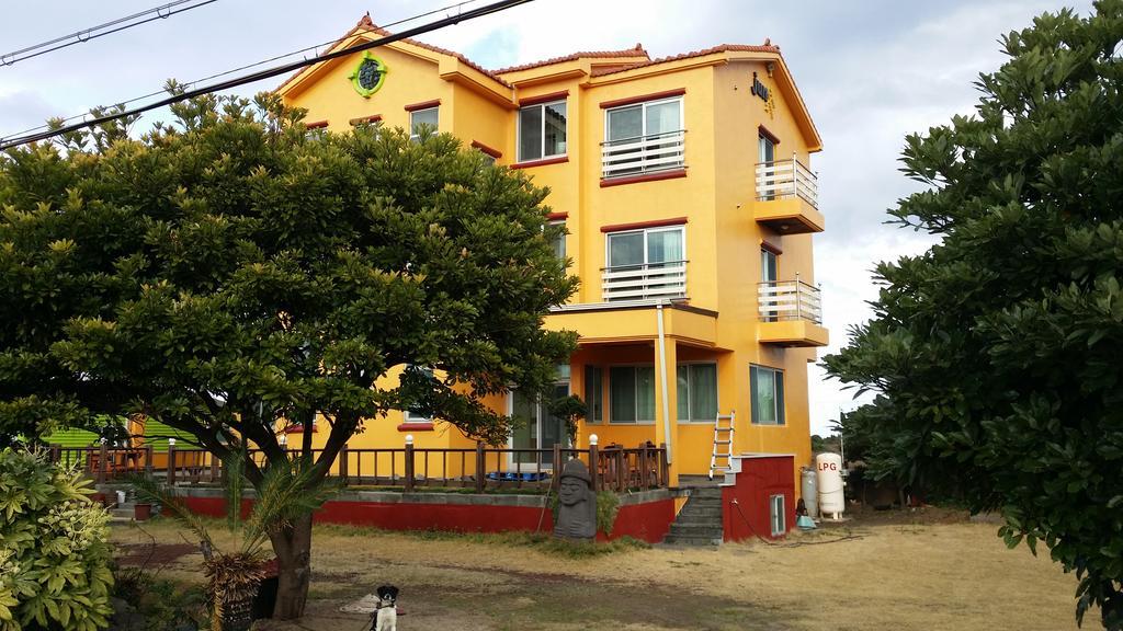 Jun House Hostel เมืองเชจู ภายนอก รูปภาพ